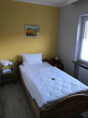 Hotel Zum Ochsen Wonsheim 外观 照片